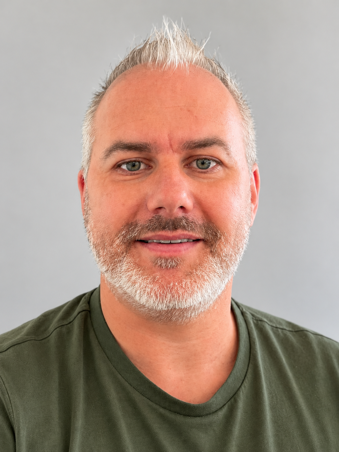 Portretfoto van Silvian Derksen